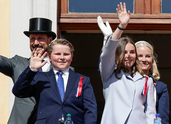 Crown Prince Haakon,  Crown Princess Mette-Marit, Princess Ingrid Alexandra, Prince Sverre Magnus, Queen Sonja