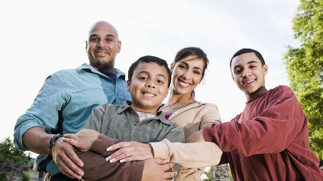 Berharap Punya Anak Angkat? Simak Cara Tepat Menjadi Orang Tua Asuh Agar Tak Terasingkan Berharap Punya Anak Angkat? Simak Cara Tepat Menjadi Orang Tua Asuh Agar Tak Terasingkan