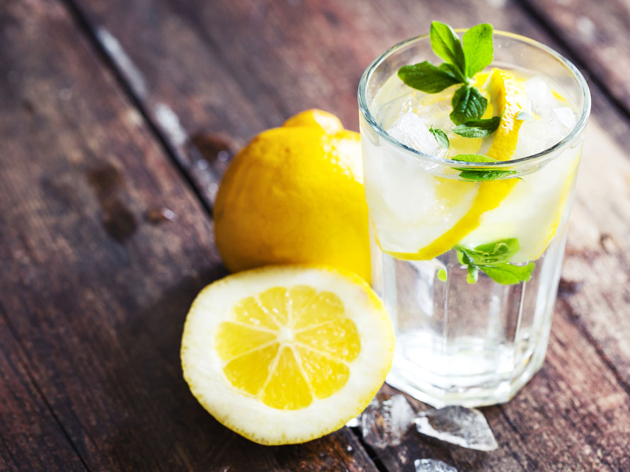 6 Ways to Use Lemons for Your Health