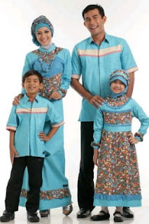Gambar Baju  Couple Muslim  Keluarga Yang  Sedang  Trend  