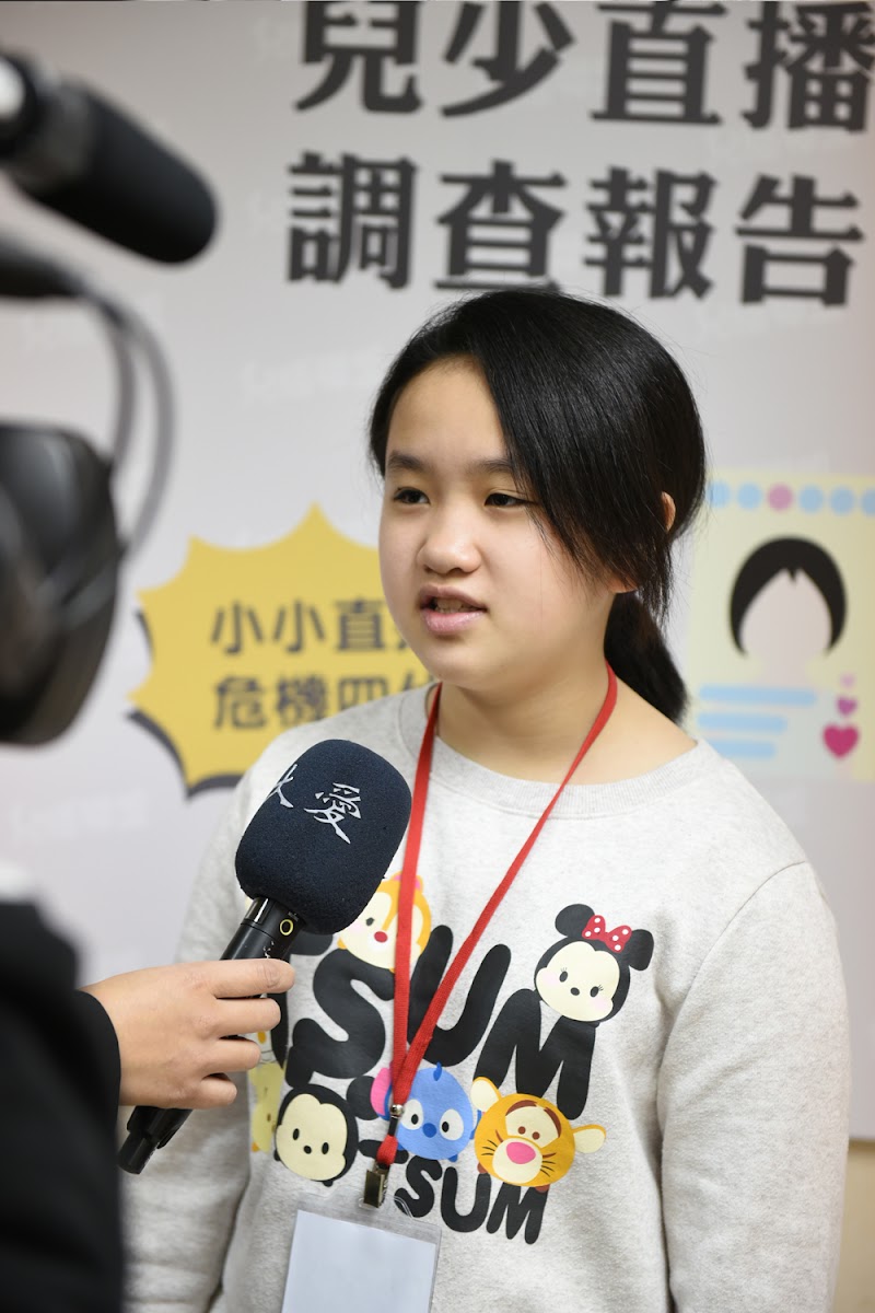 現場邀請了六年級男生可可與七年級女生Peggy一同分享兒少直播經驗。