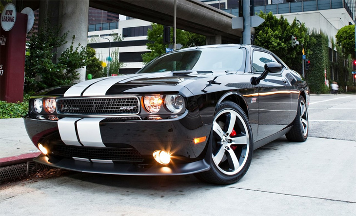 LeoSuperCars Dodge Challenger STR8 2013, super máquina esportiva