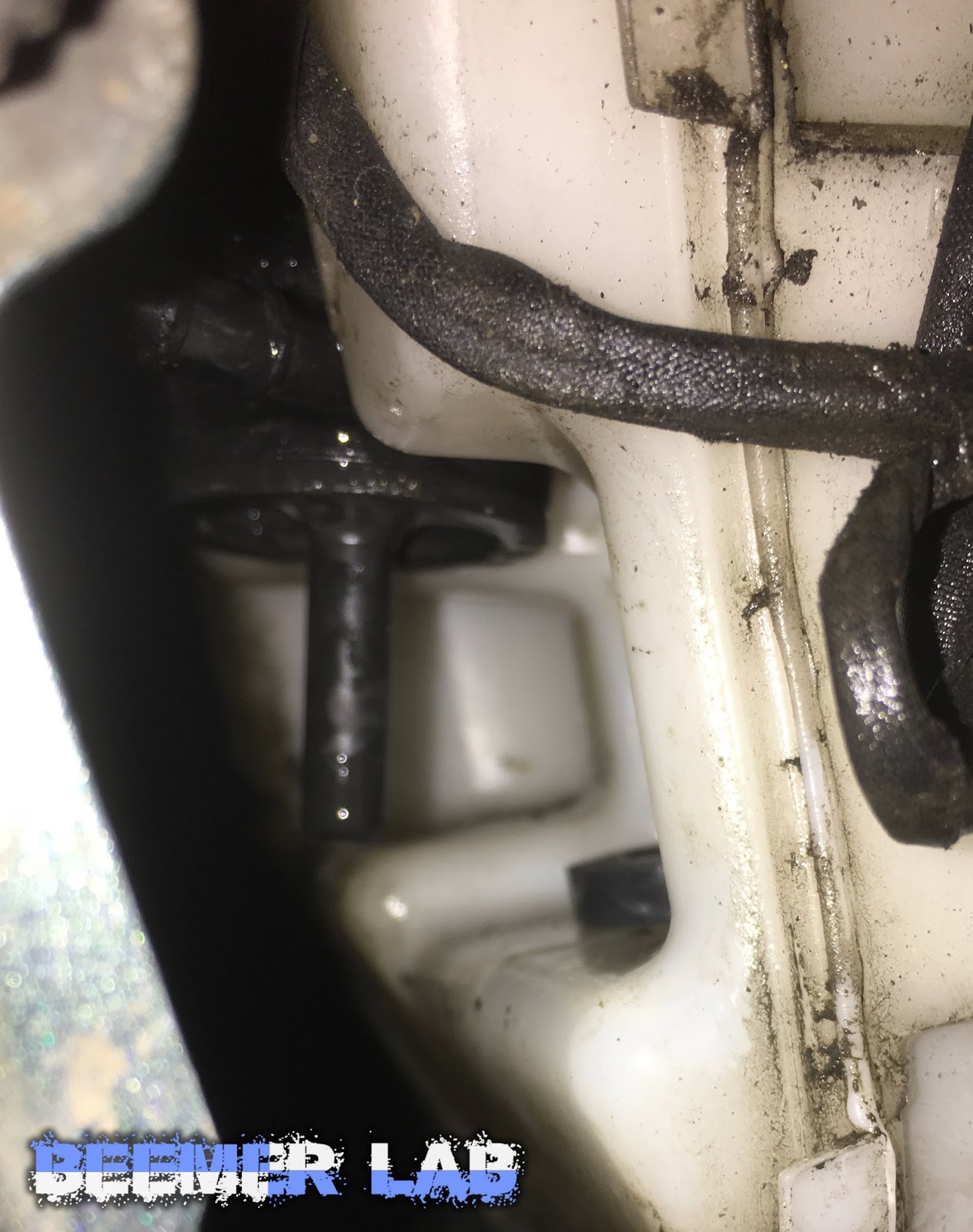 Beemer Lab BMW F10/F11 Clogged/blocked Washer Pump Filter EASY FIX