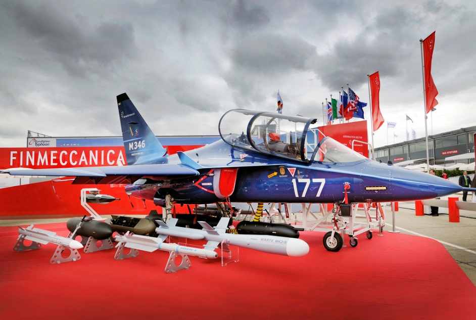 M-346%2BLeBourget%2B2011%2BFinmeccanica.jpg