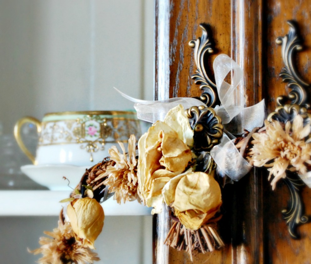 Decorating With Faux Flowers & Wreaths At Home with Jemma