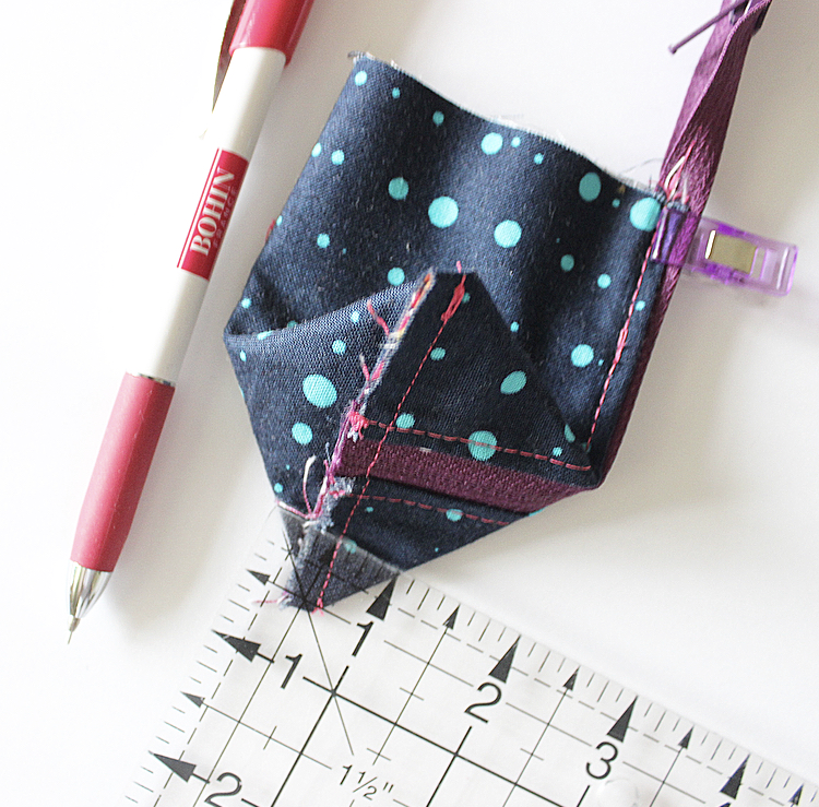 Bauble Pod A Popcorn Pouch Pattern Hack Amista Baker