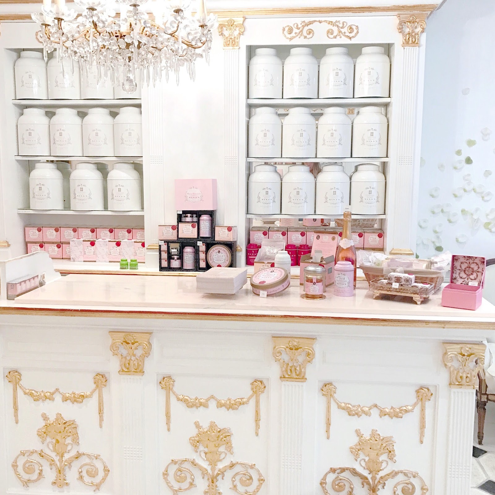 A Marie Antoinette Tea Room In Paris | Love, Catherine