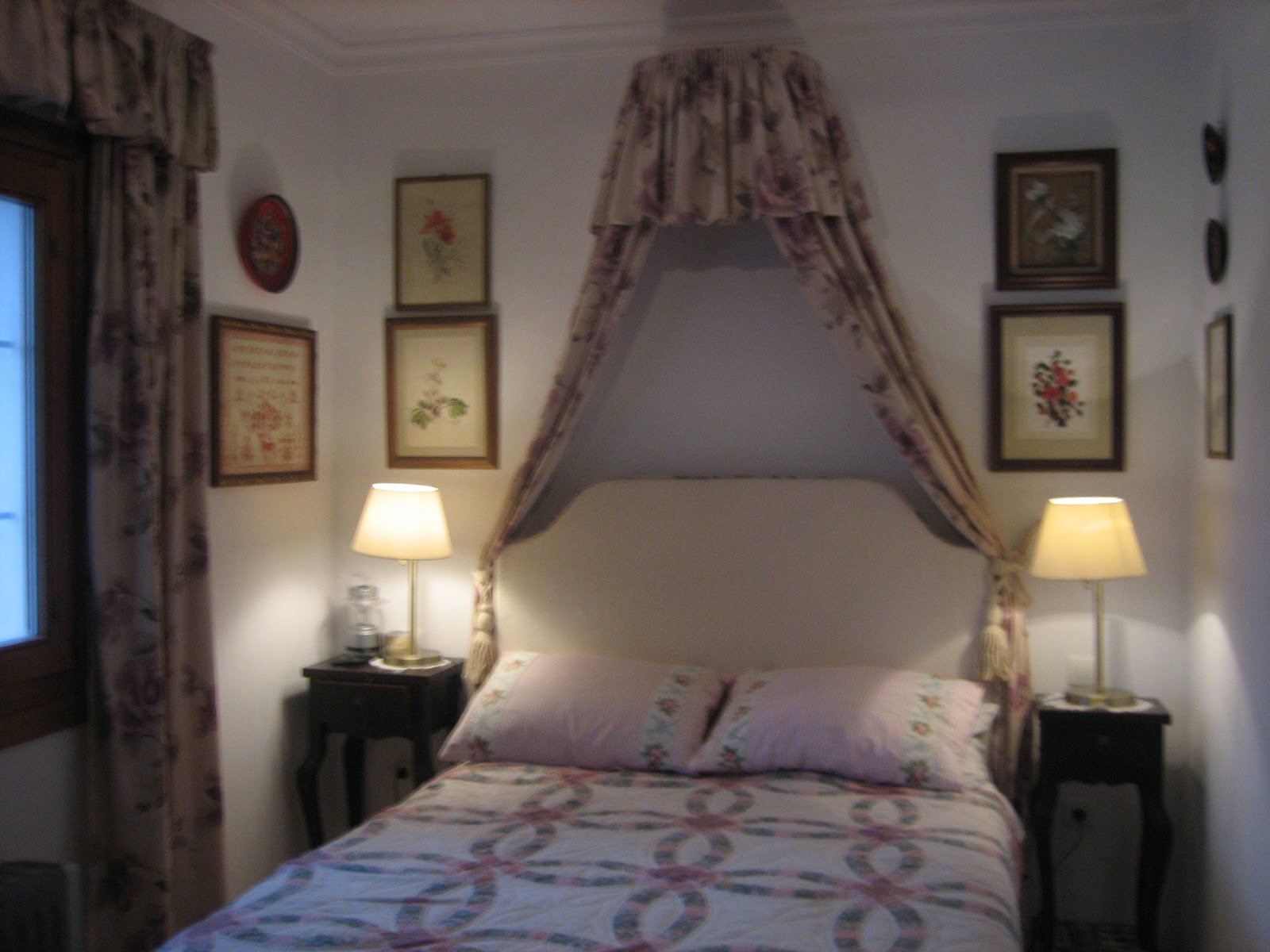 Challenging Arts & Crafts: Decorate A Small Elegant Bedroom