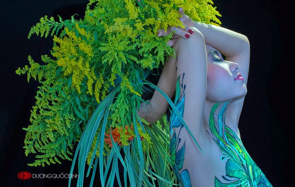 Duong Quoc Dinh, 1967 Body painting VideoArt.