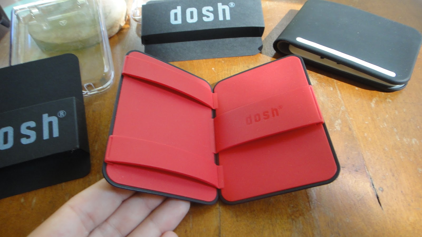 DAmacreviews: Dosh Street Wallet and Magic Wallet