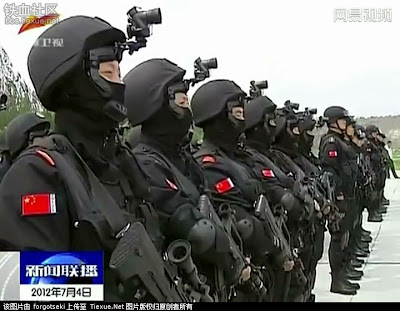 Photos+of+the+day+Chinese+People's+Armed+Special+Police+Force+(APF)+in+training+(1).jpg