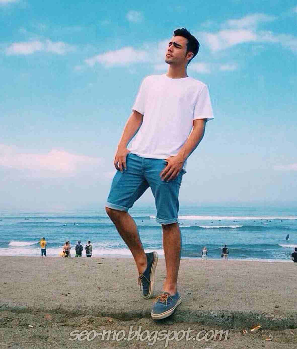 Biodata Dan Foto Indra Brotolaras Terbaru