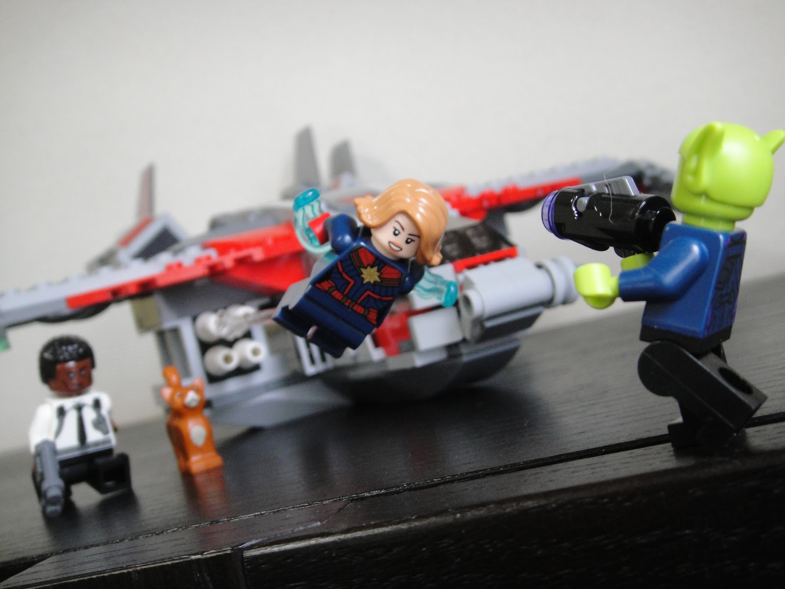 LEGO スーパーヒーローズ キャプテン・マーベルとスクラルの襲撃 76127