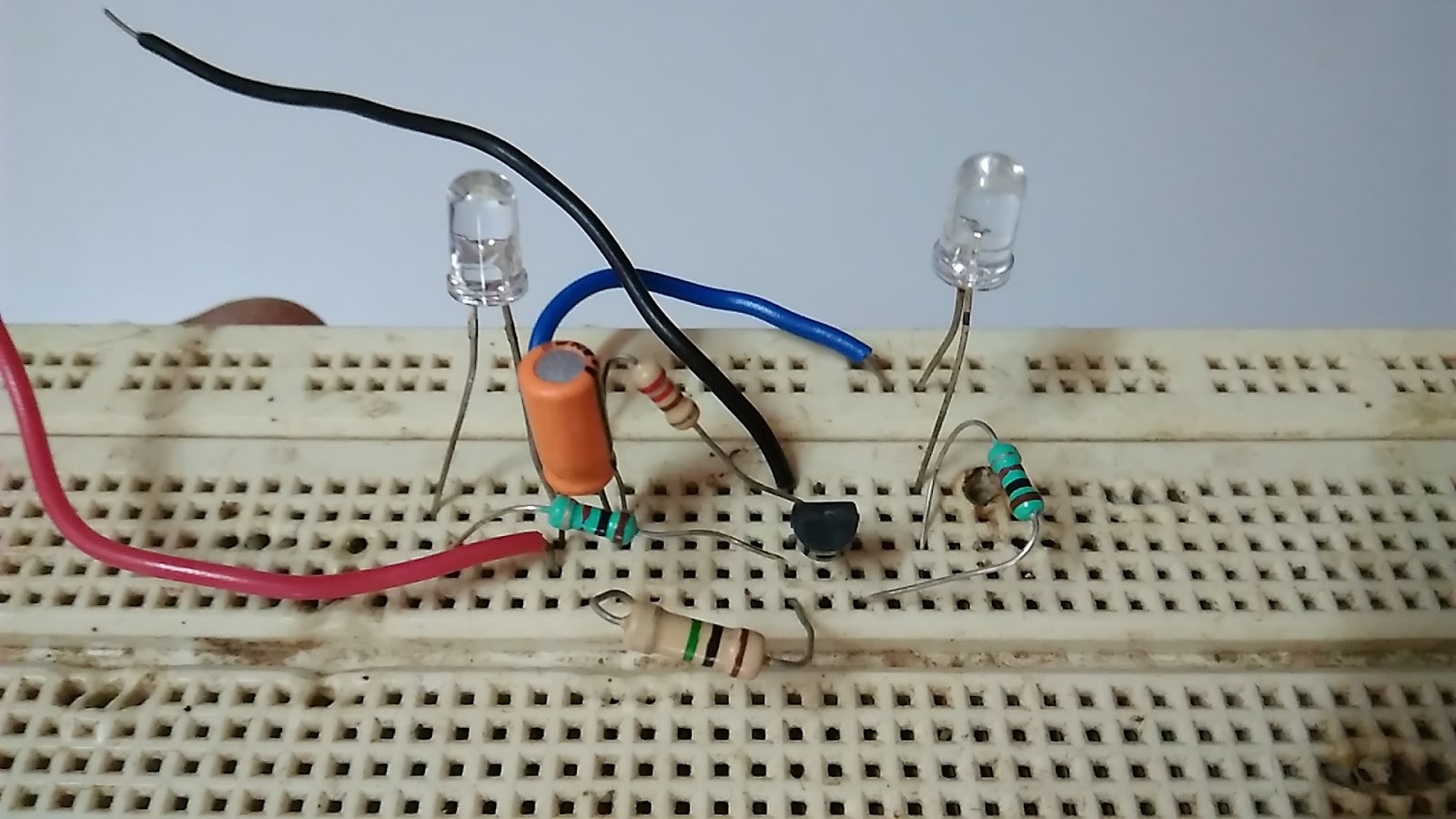 ON Time delay timer by using One NPN Transistor and Capacitor