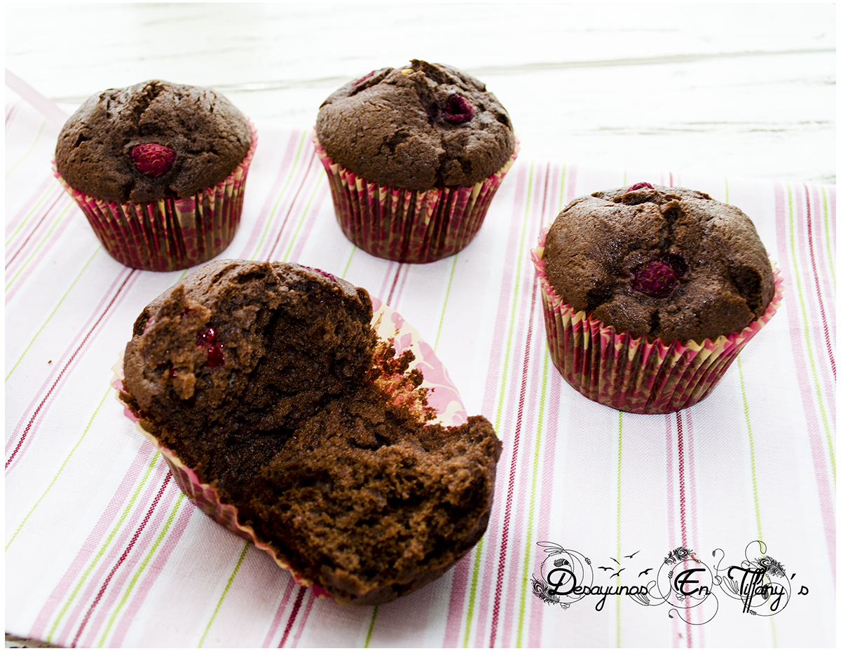 Desayunos en Tiffany´s Muffins de chocolate y frambuesas
