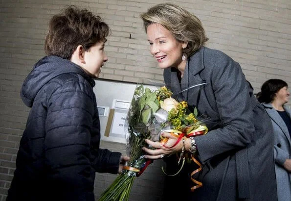 Queen Mathilde visited De Poort Library (Bibliotheek De Poort) in Berchem in the Reading Week