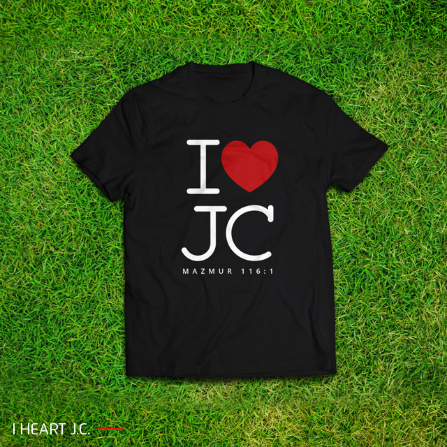 gambar preview kaos rohani 'I Heart JC' di warna dasar hitam