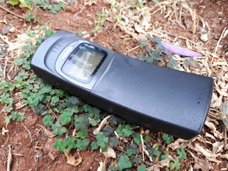 Hape Jadul Nokia Pisang 8110 Langka Mulus Normal Kolektor Item