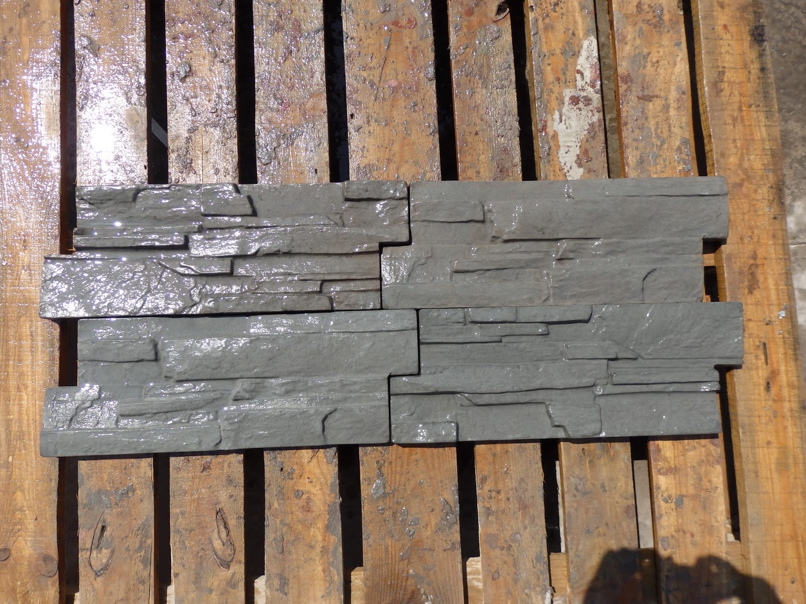 Бетонная плитка для цоколя