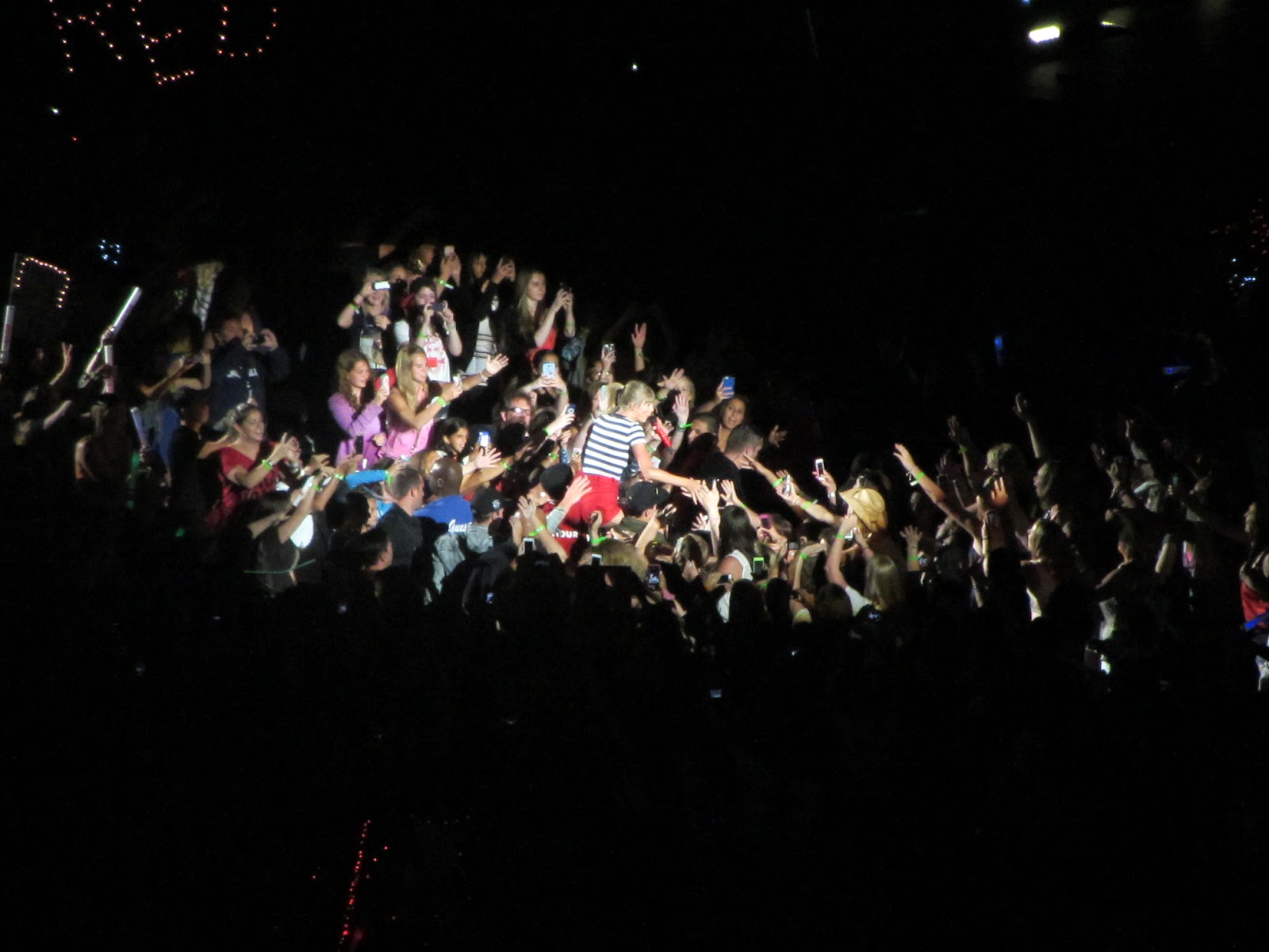 Chicago Music Seen Taylor Swift at Soldier Field on August 10, 2013