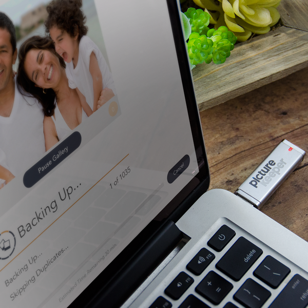 Picture Keeper "THE BEST" device to store all your photos Views and More