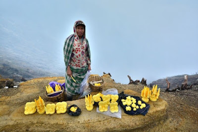 Kawah-Ijen-11-750x500 Kawah Ijen Banyuwangi, Negeri diatas Awan