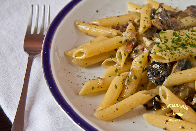 penne con champignons e pancetta alla crema di formaggi