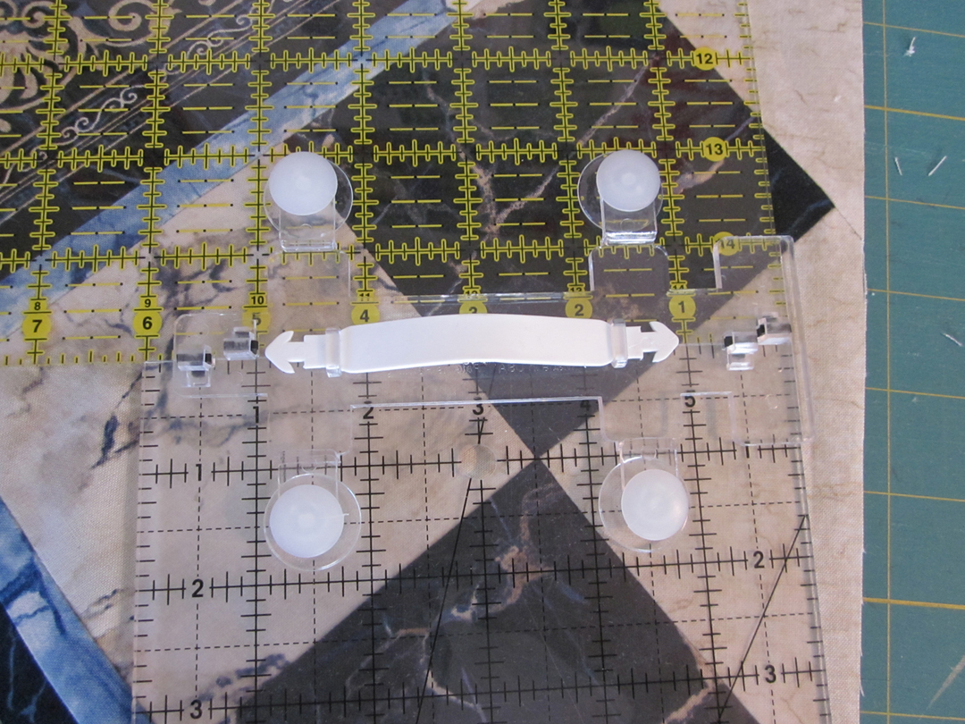 Daphne Greig: Product Reviews - Quilt Ruler Connector