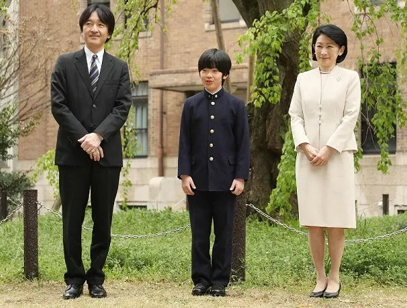 Prince Akishino and Princess Kiko. Emperor Akihito. Crown Princess Masako