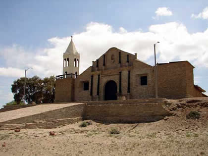 Historia de la Ingeniería: Exposición sobre la Iglesia San Lucas de Colán