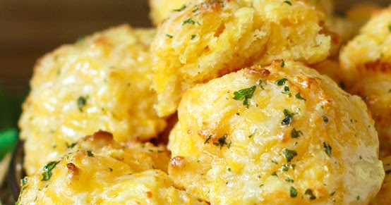 Red Lobster Cheddar Bay Biscuits Video
