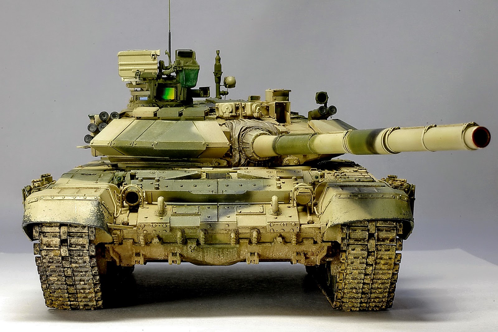 Т90 танк шасси