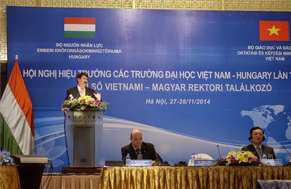 Megkezdődött az első magyar-vietnami rektori konferencia