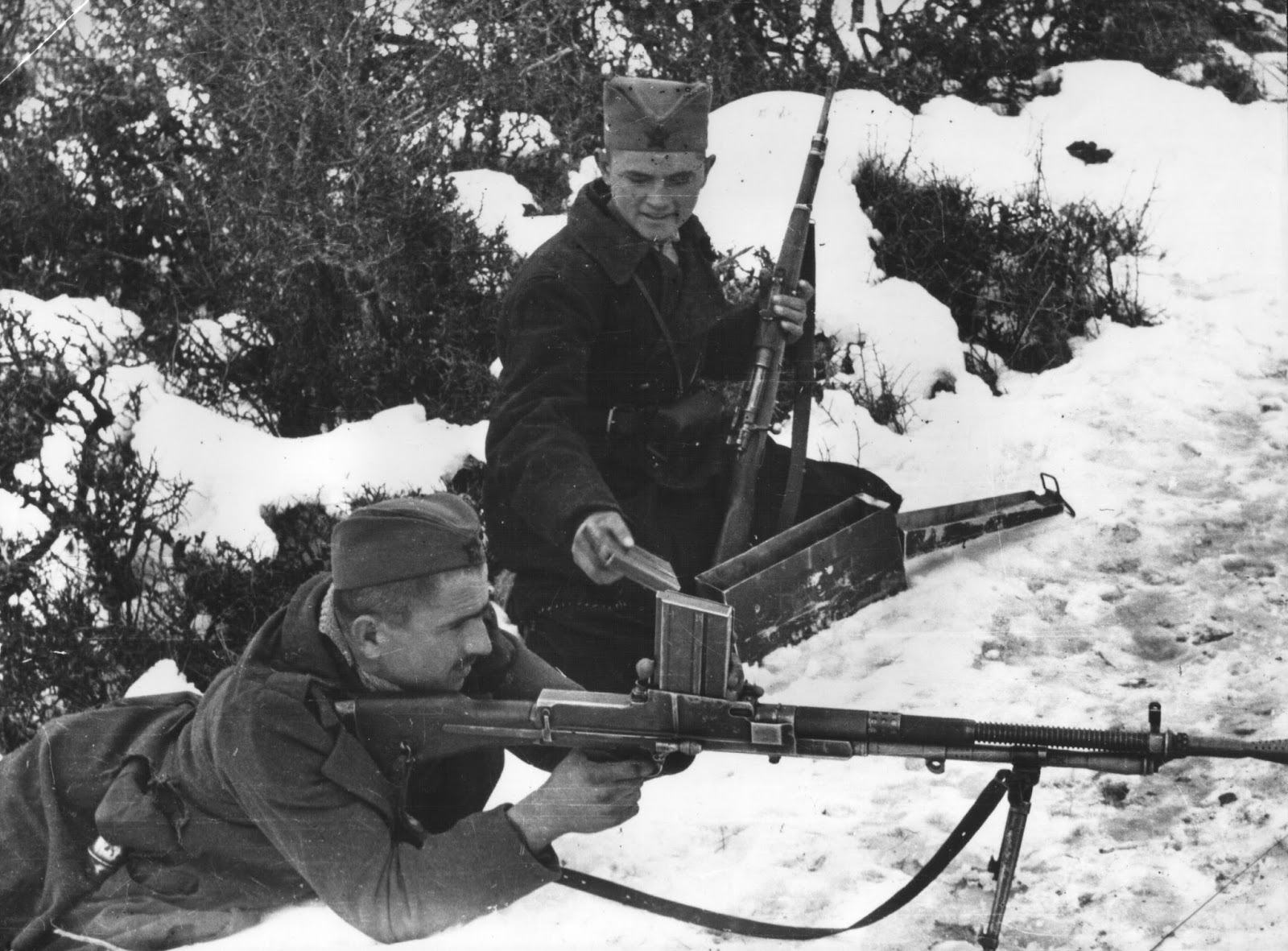 The ZB vz. 26 a Czechoslovakian machine gun
