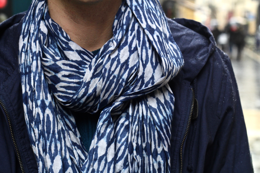 blog-mode-style-homme-paris-bordeaux-somwhere-echarpe-cheche-ete-vetement-bleu-churchs-leyton-coupe-vent-deperlant-impermeable-menstyle-french-blog-bordeaux