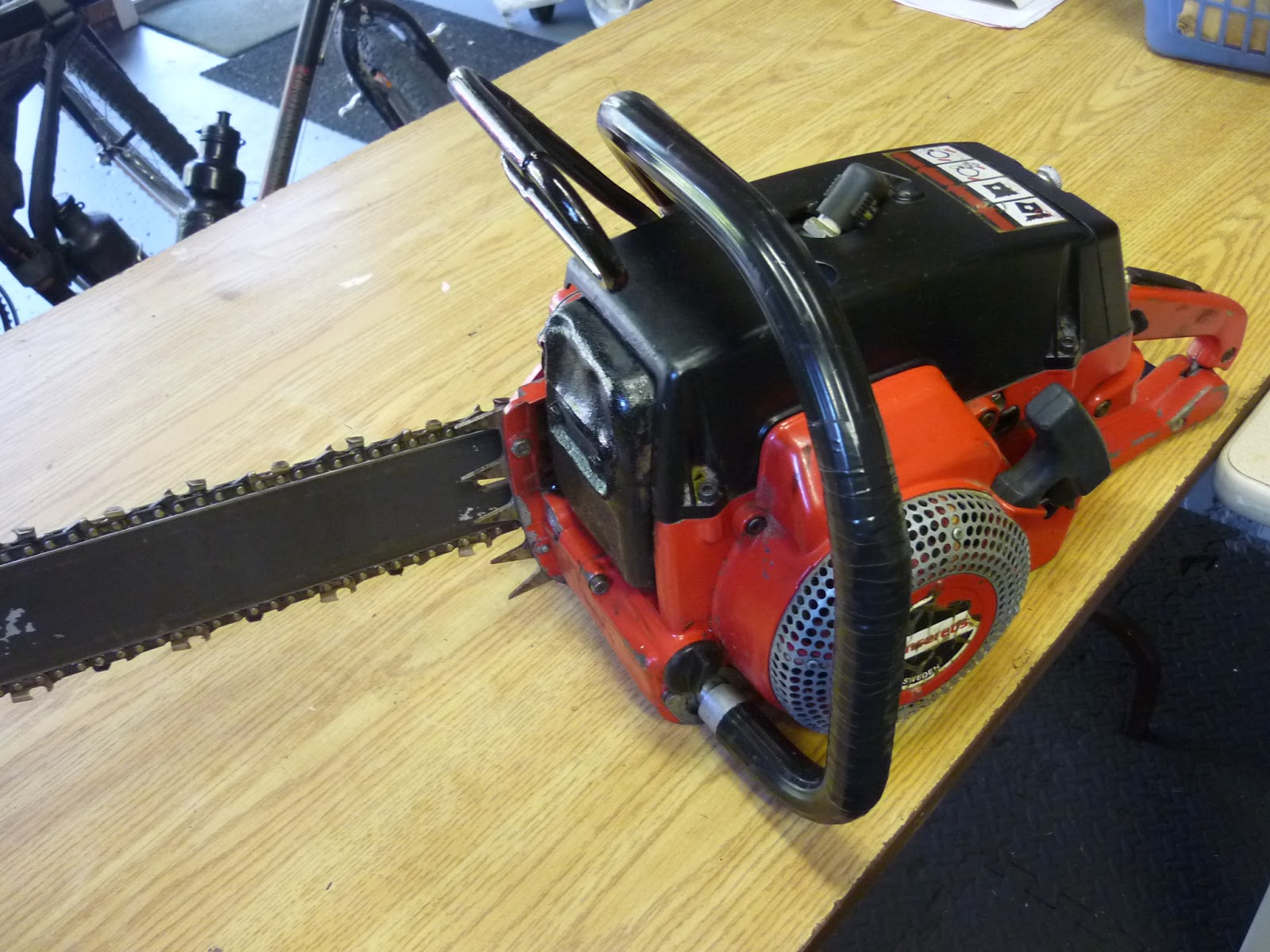 VINTAGE CHAINSAW COLLECTION JONSERED 801.