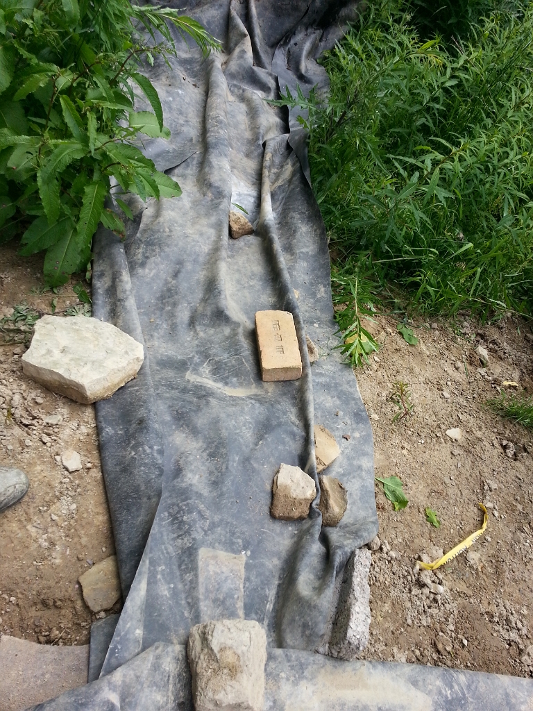 Mein Teichprojekt 2011 bis ) Provisorischer Teichüberlauf, damit mir