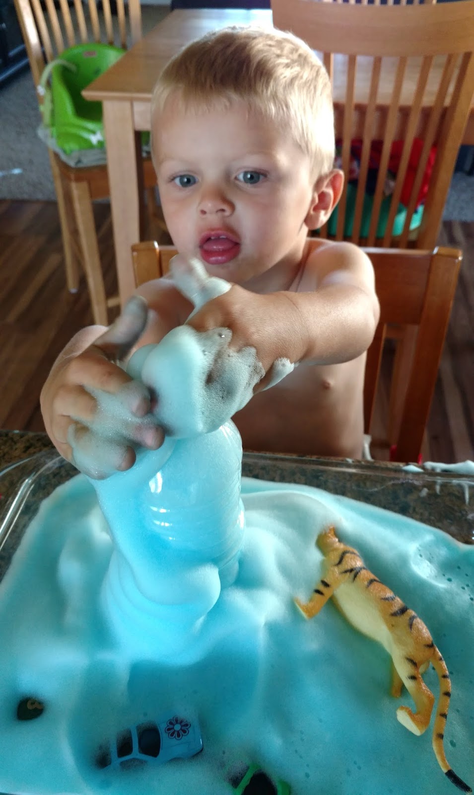 Kid Science Elephant Toothpaste Sunshine and Munchkins
