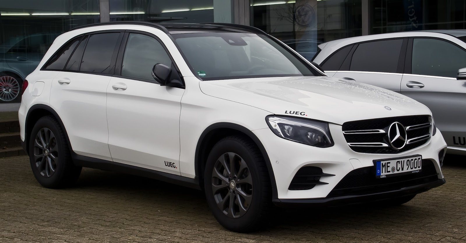 Mercedes-Benz_GLC.jpg