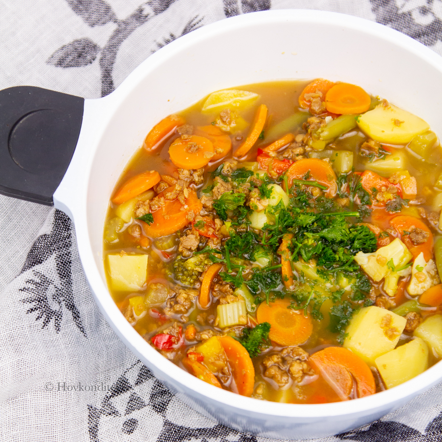 Vegan Minced Meat Soup