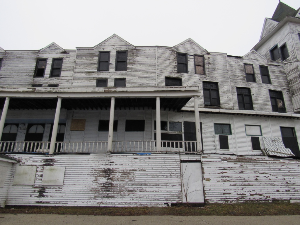 Tales from the Mysterious Side Haunted Mineola Hotel