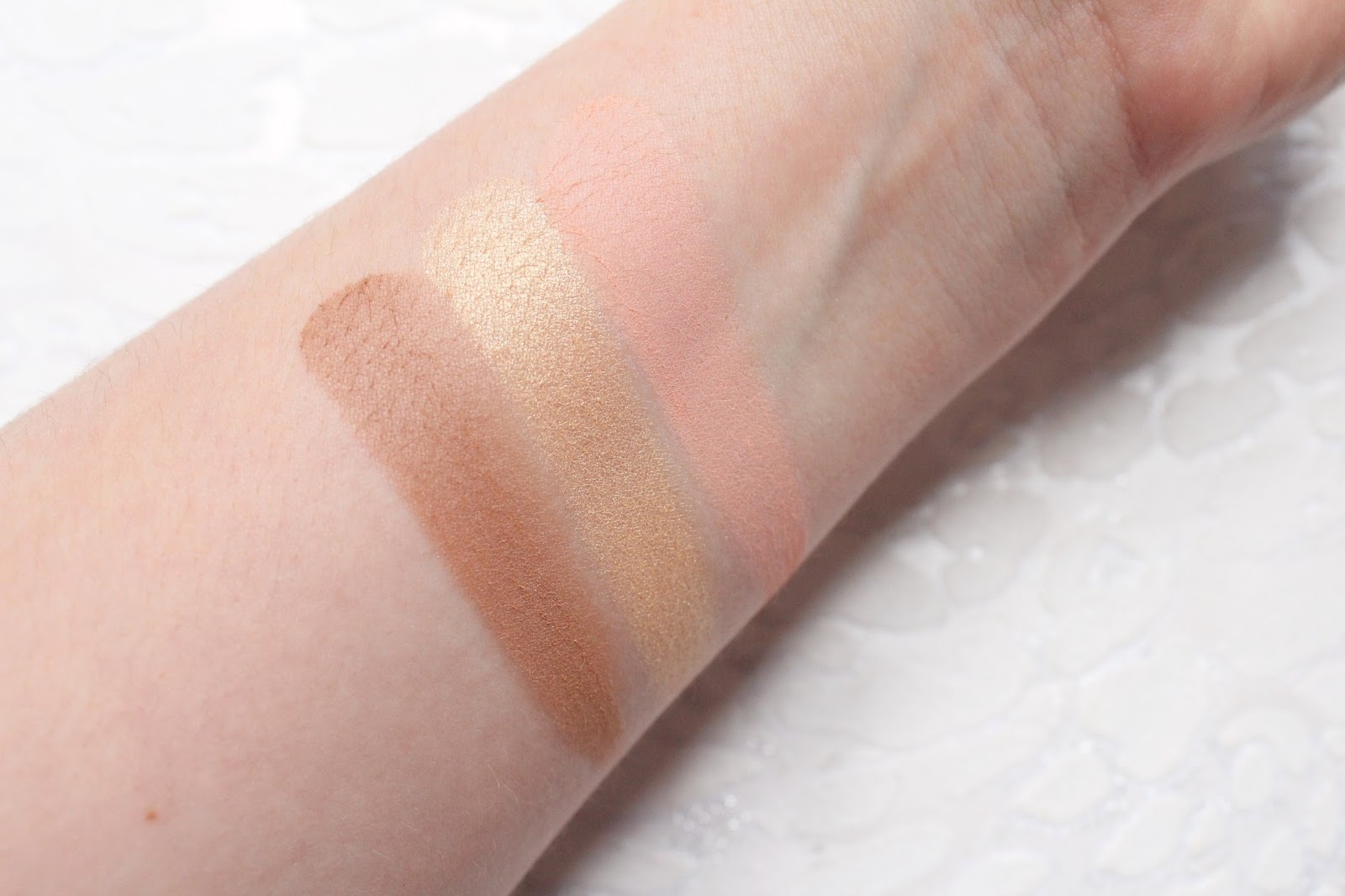 Zoeva Basic Moment Collection Swatches