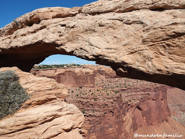 Mesa Arch (Canyonlands National Park)