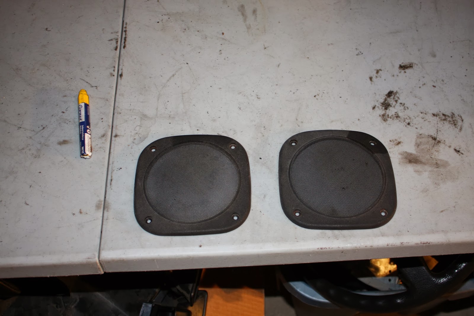 KrEvCon BMW Parts E30 OEM Speaker Covers