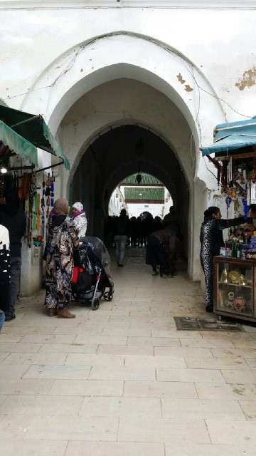 Entrada a la colina Tasga de Moulay Idriss Entrada a la colina Tasga de Moulay Idriss