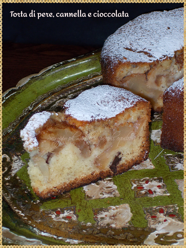 Torta di pere, cannella e cioccolata
