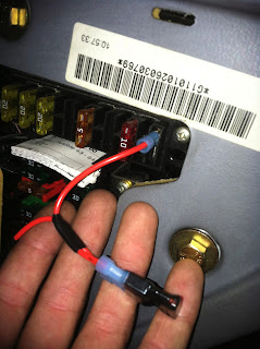 Car Audio Tips Tricks and How To's : 2002 Mercedes Benz G500 Switched Power