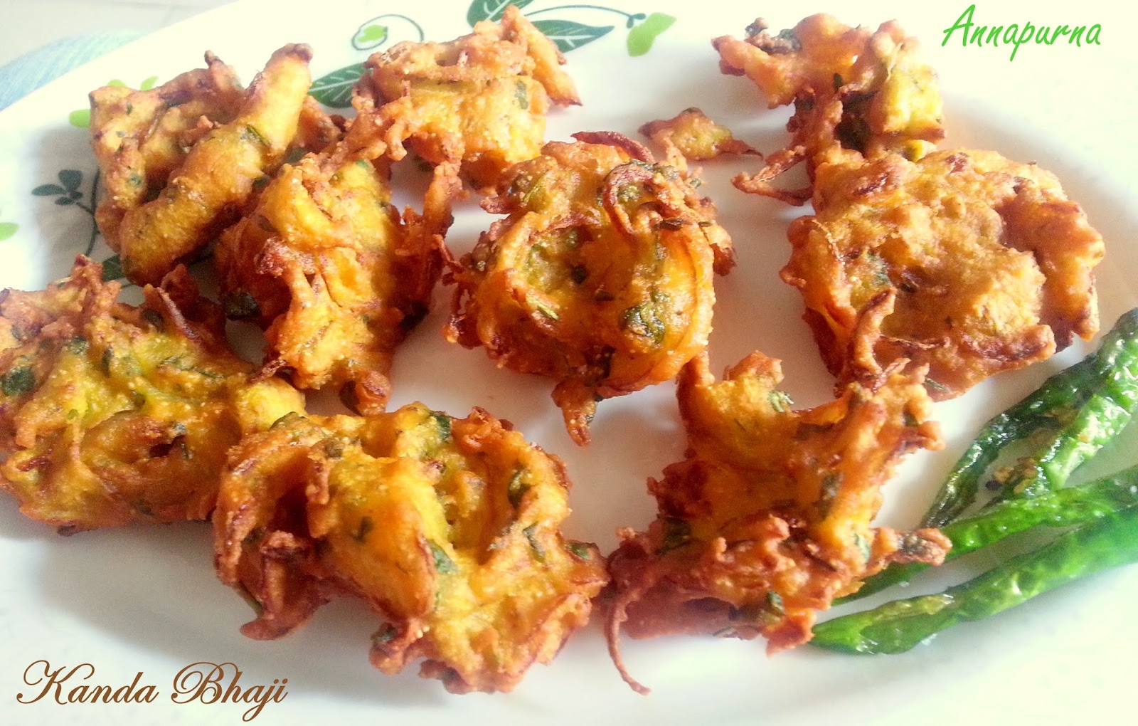 Annapurna Kanda Bhaji / Onion Fritters / Indian Street Food Recipe