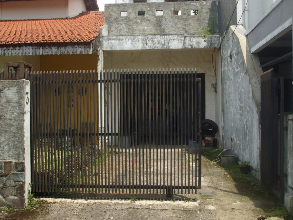 DIJUAL Rumah Second Dalam Komplek Perumahan Cirendeu, Tangsel, LT/LB