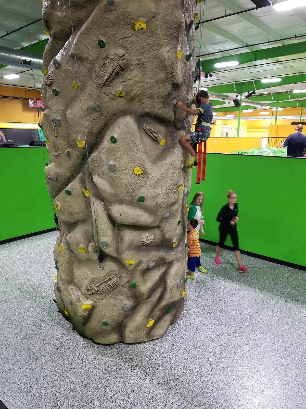 Play St. Louis Rockin' Jump Trampoline Park, O'Fallon MO